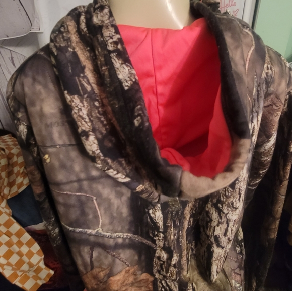 Mossy Oak woman's pink fleece camouflage hoodie - Picture 4 of 11